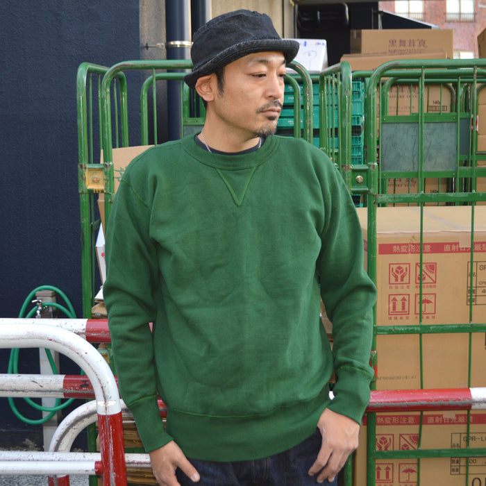 TwoMoon "92022" V-gusset Set-in Sleeve Sweatshirt