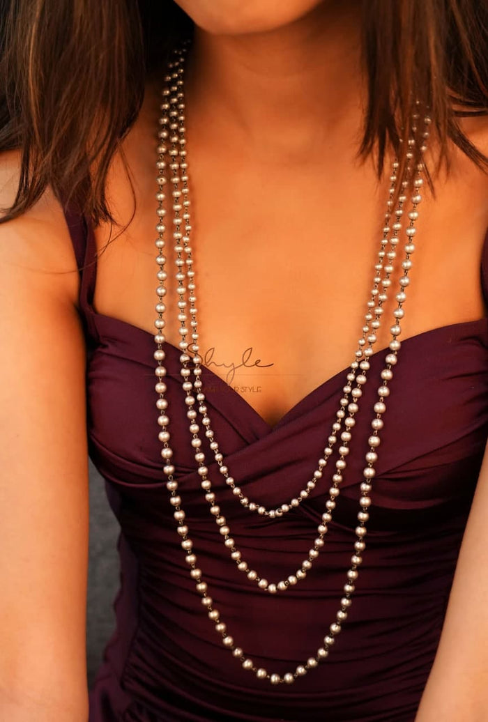 Adya Layered Ball Chain Cluster