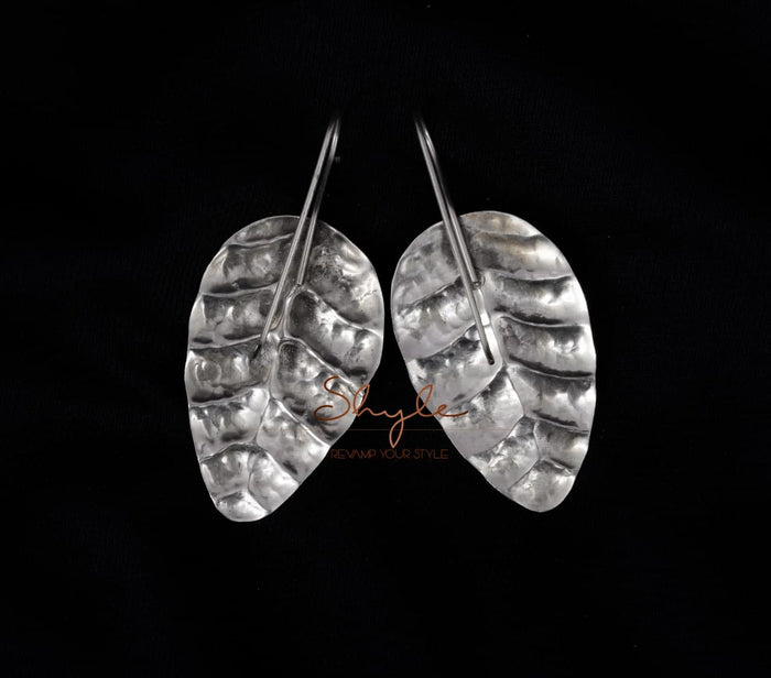 Adya Sookha Patta Necklace Set