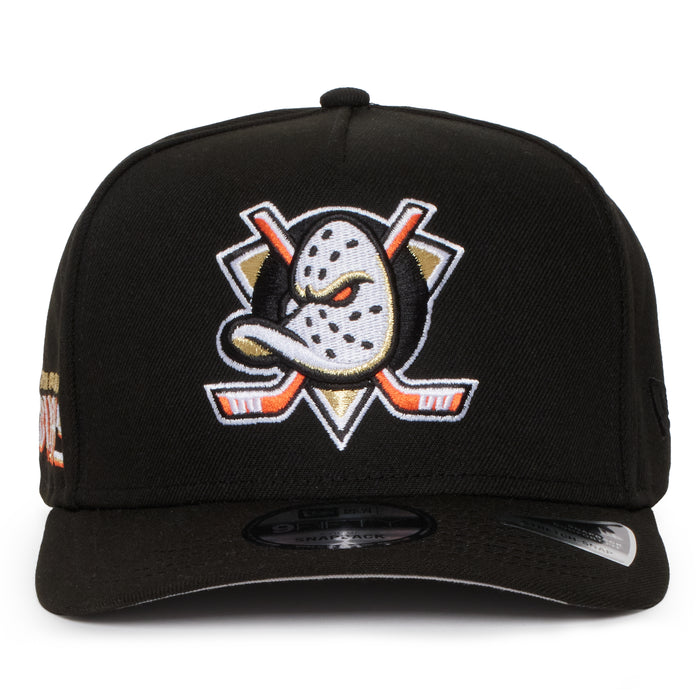 Anaheim Ducks All Black 950 AFrame Snap Back