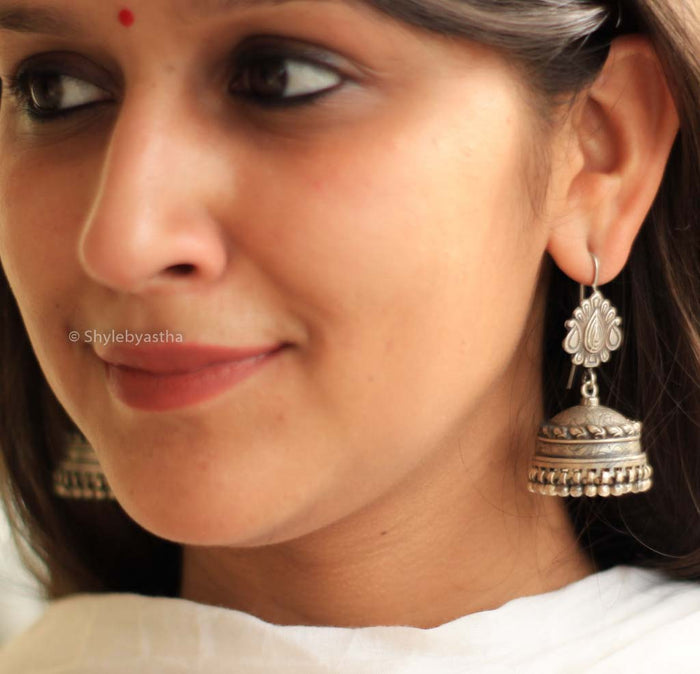 Dulari Classic Fish Hook Jhumka