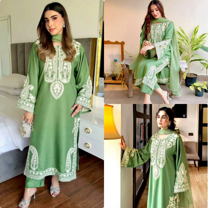 Elegance in Emerald A Timeless Ensemble