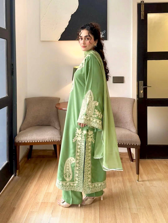 Elegance in Emerald A Timeless Ensemble