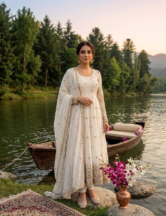 Elegance in White Timeless Ethnic Wear