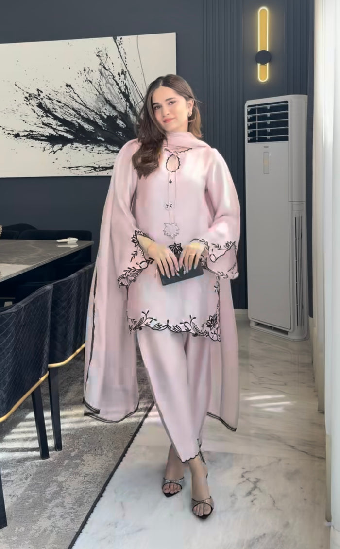 Elegant pastel pink ethnic outfit look