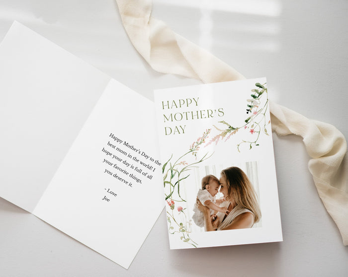 Line Thin Floral Mother's Day 5x7 Folding Card
