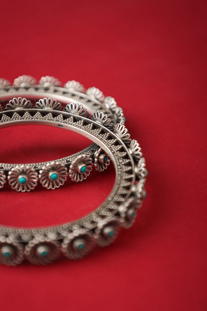 Mizoya Carved Flower Turquoise Jadau Kada