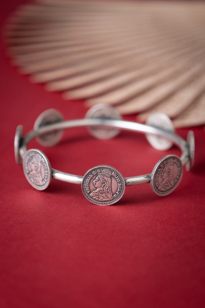 Mizoya Victorian Coin Classic Bangle