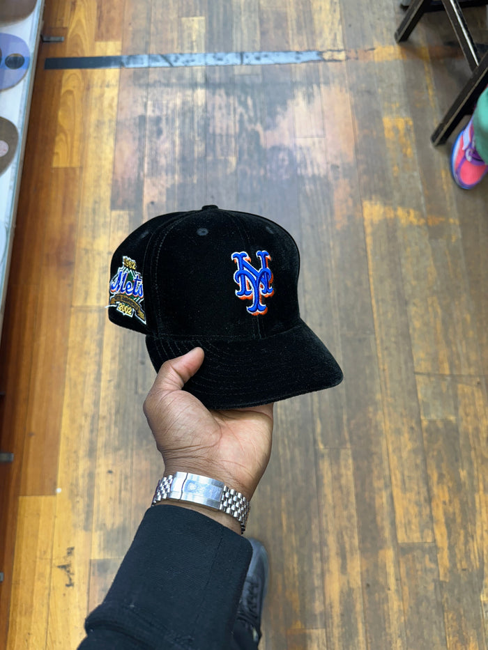 New York Mets All Black Velvet 40Th Anniversary
