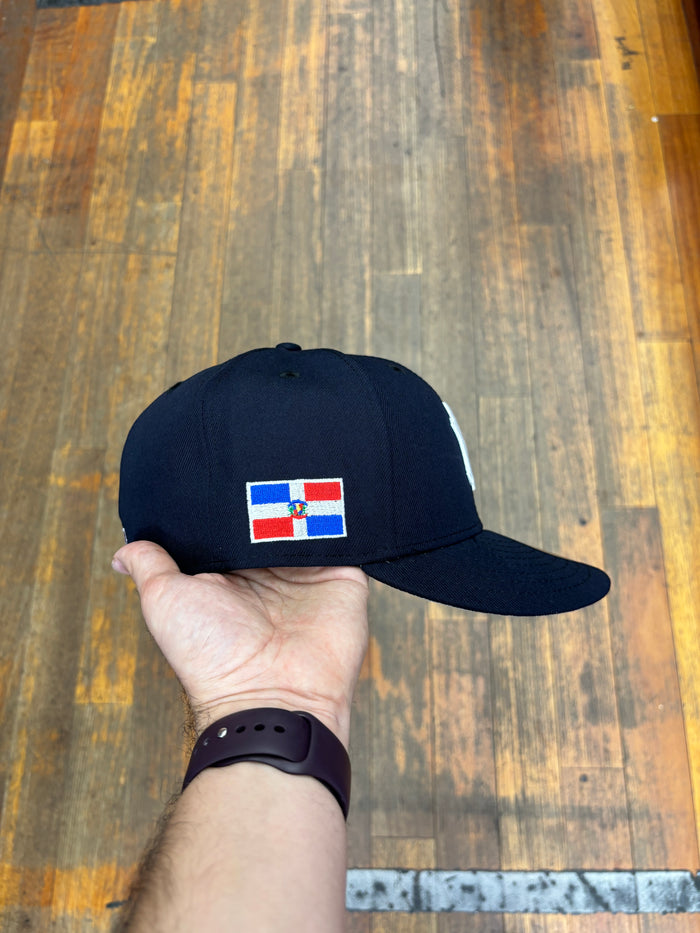 New York Yankees All Navy Blue Dominican Republic Flag