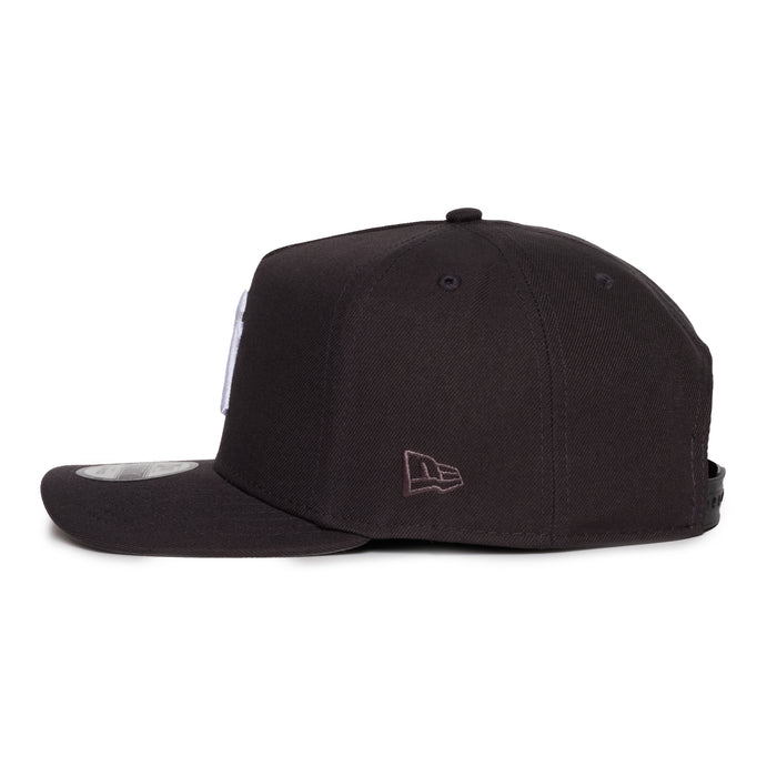 New York Yankees Dark Grey 950 AFrame SWS Patch Snap Back