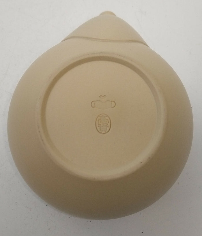 Takasuke Kiln (Y119) 高資陶苑: Tokoname Hohin Tea Pot, Sand Yellow, Ceramic Mesh Strainer 160 ml